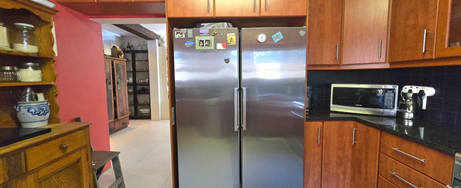 6 Bedroom Property for Sale in Franskraal Western Cape